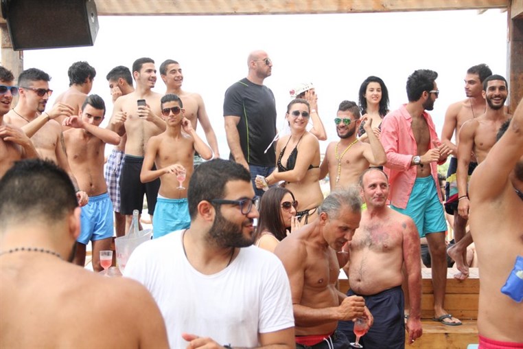 Cyan Beach Bar on Sunday